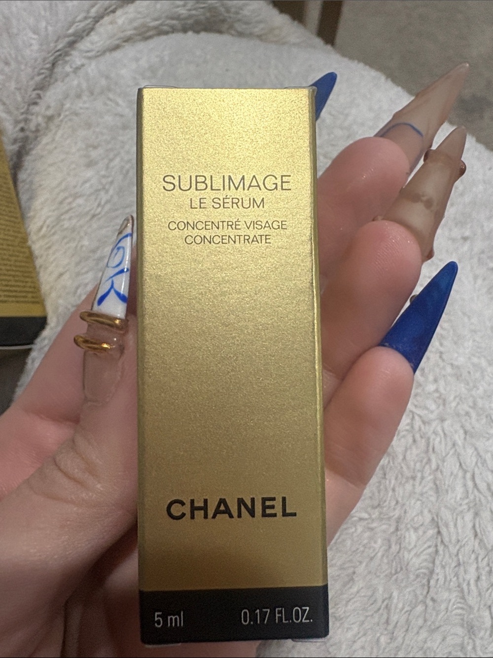 3 new Chanel sublimage le serum samples - Picture 2 of 3